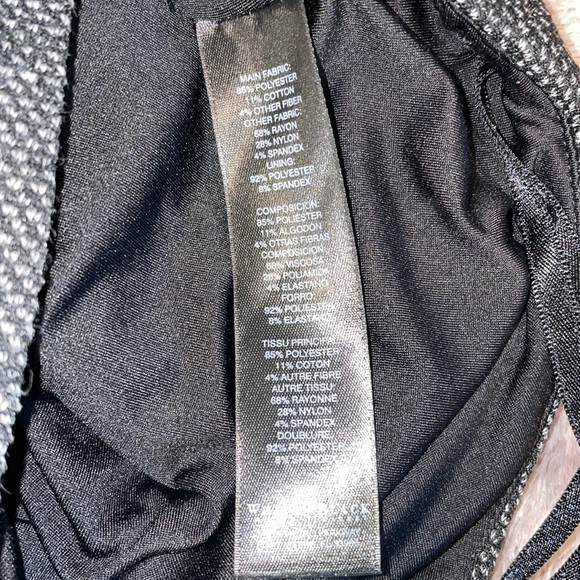 WHITE HOUSE BLACK MARKET Geometric Sheath Great Condition. Dress - Size 0 - Picture 5 of 5